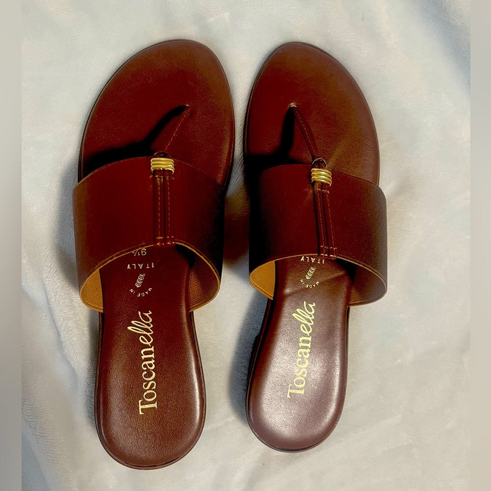 Toscanella brand shoes, sandals brown with gold accents. Size 9.5 made in Italy